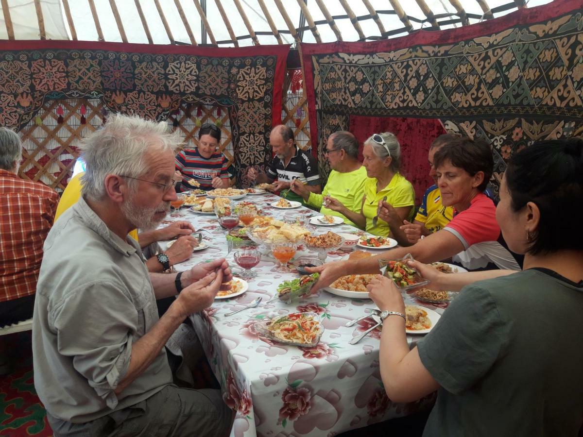 Yurt Camp Sonun Hotel Bokonbayevo Exterior photo